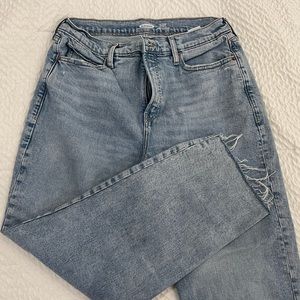 Old Navy Sky-Hi Straight Extra High Rise Denim